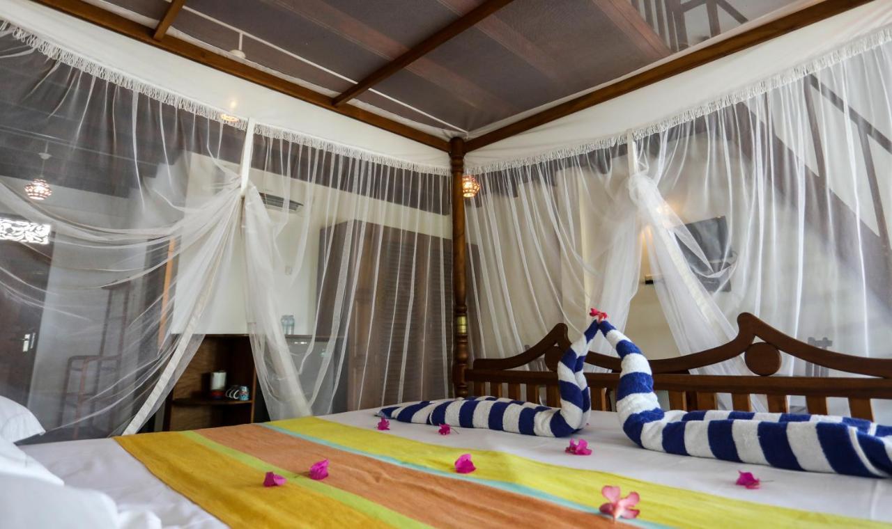 Aussie Swiss Weligama Hotell Exteriör bild