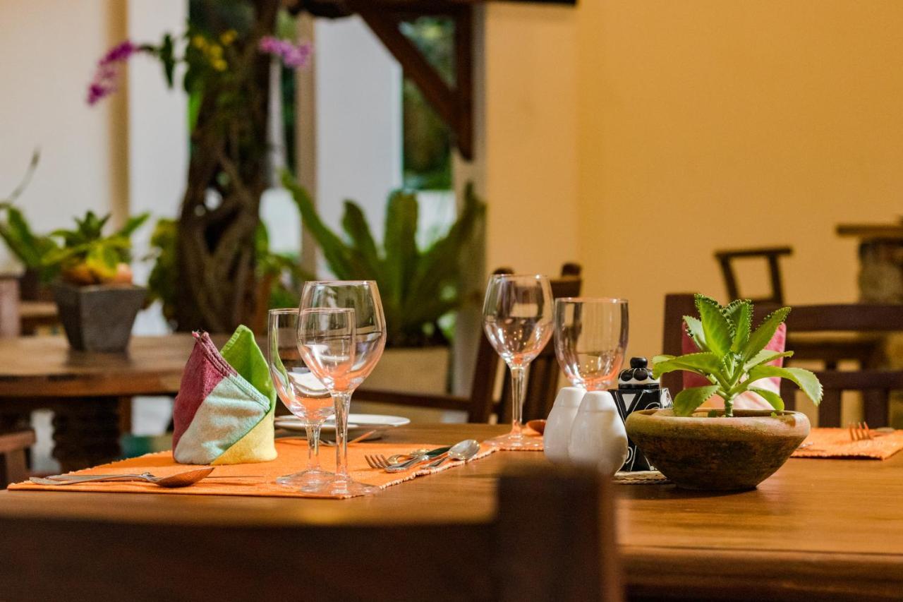 Aussie Swiss Weligama Hotell Exteriör bild