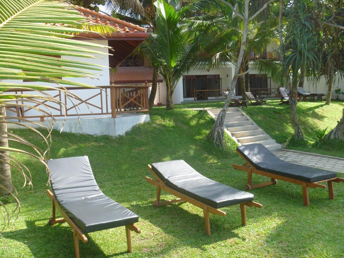 Aussie Swiss Weligama Hotell Exteriör bild