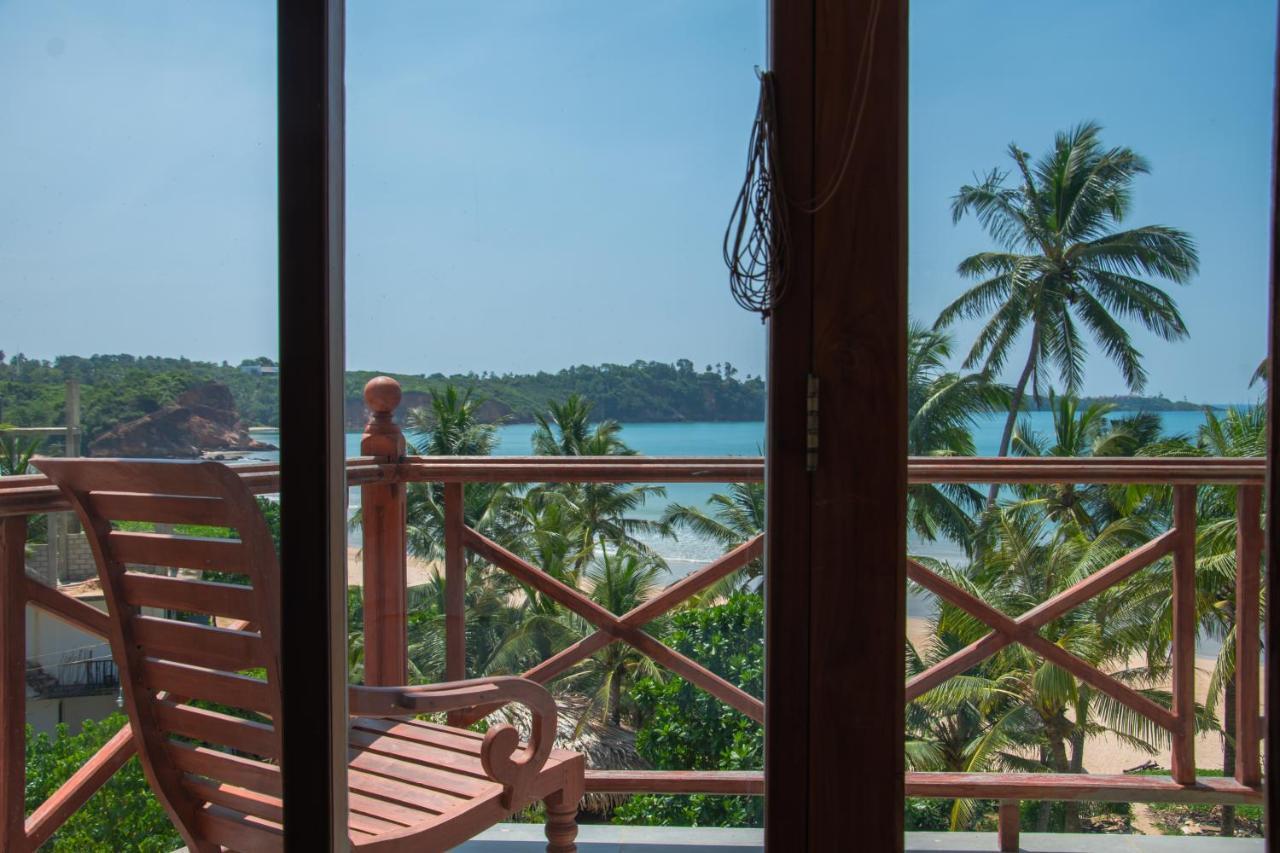 Aussie Swiss Weligama Hotell Exteriör bild