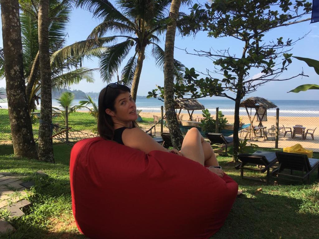 Aussie Swiss Weligama Hotell Exteriör bild